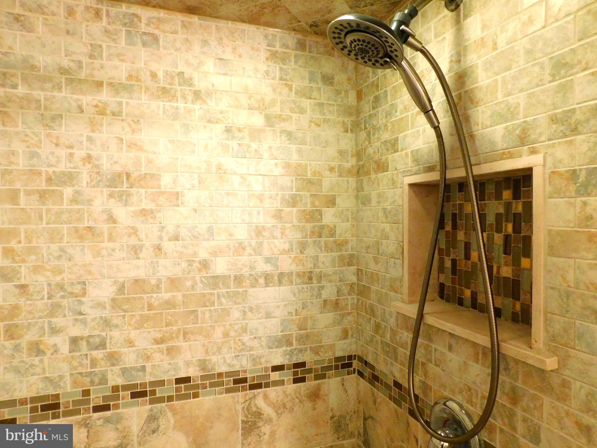 11803 Basile Road Philadelphia, PA 19154 - Photo 10 of 14 Gallery Image 10