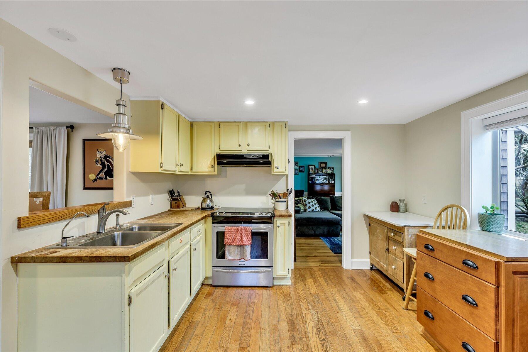 34 Weir Road Yarmouth Port, MA 02675 - Photo 10 of 48 43-Y1A4101