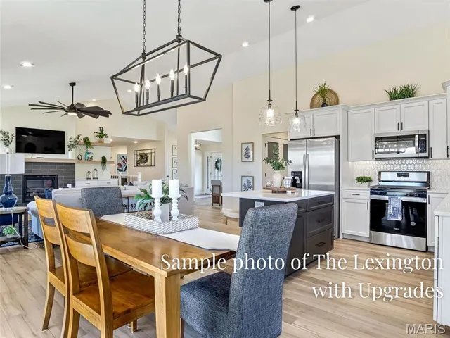 $415,950 | 347 Jenny Court, Waterloo, IL 62298