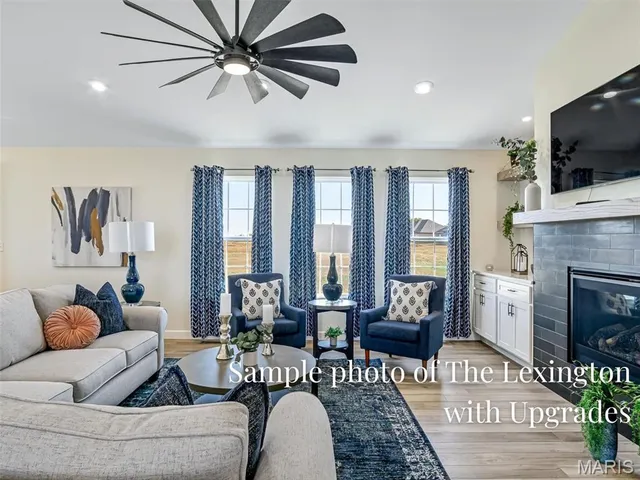 $415,950 | 347 Jenny Court, Waterloo, IL 62298