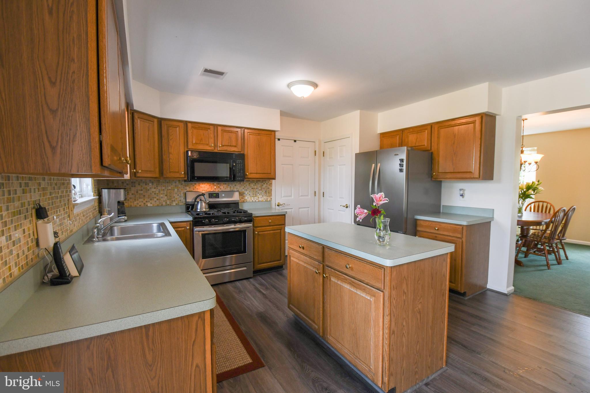 215 Strassburger Road Perkasie, PA 18944 - Photo 8 of 23 Gallery Image 8
