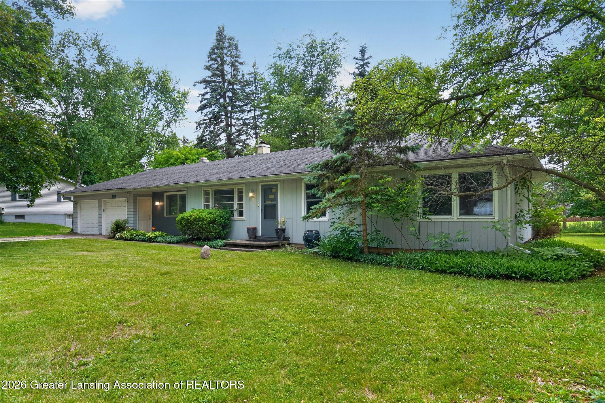 12419 East Greenfield Road Lansing, MI 48917 - Photo 4 of 46 04-12419-E-Greenfield-Rd-Lansing-WindowS