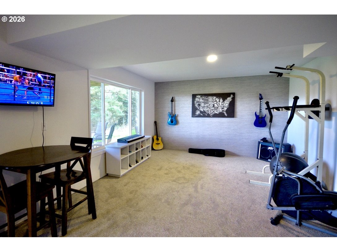 10854 Summit Loop Road Southeast Turner, OR 97392 - Photo 23 of 35 a view of a livingroom with furniture and a window