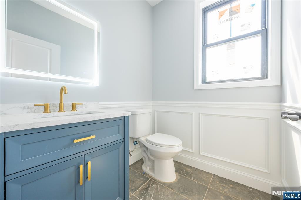 412 Gregory Road Paramus, NJ 07652 - Photo 24 of 45 Gallery Image 24