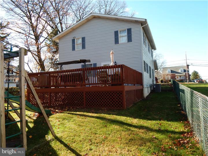 51 Barren Road Newtown Square, PA 19073 - Photo 3 of 18