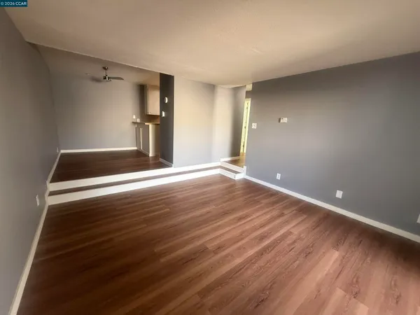 $2,100 | 1591 Ellis Street, Unit 220, Concord, CA 94520