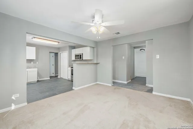 $1,200 | 109 Blue Bonnet Street, Unit 2, San Antonio, TX 78202