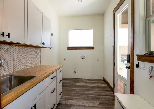 $752,000 | 201 Ash Juniper Way, Bertram, TX 78605