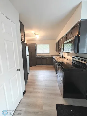 $255,000 | 1309 16th Avenue South, Moorhead, MN 56560