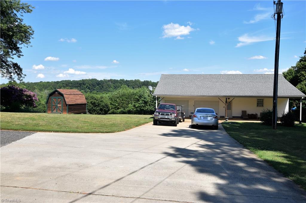 207 Shoals Road Pinnacle, NC 27043 - Photo 3 of 13 Gallery Image 3