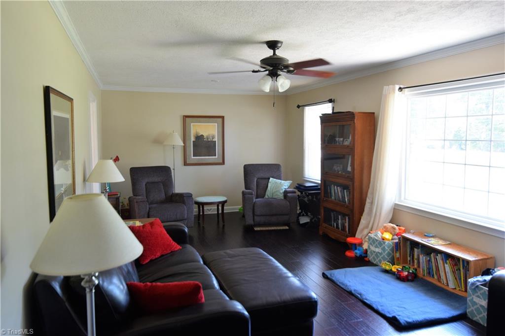 207 Shoals Road Pinnacle, NC 27043 - Photo 6 of 13 Gallery Image 6