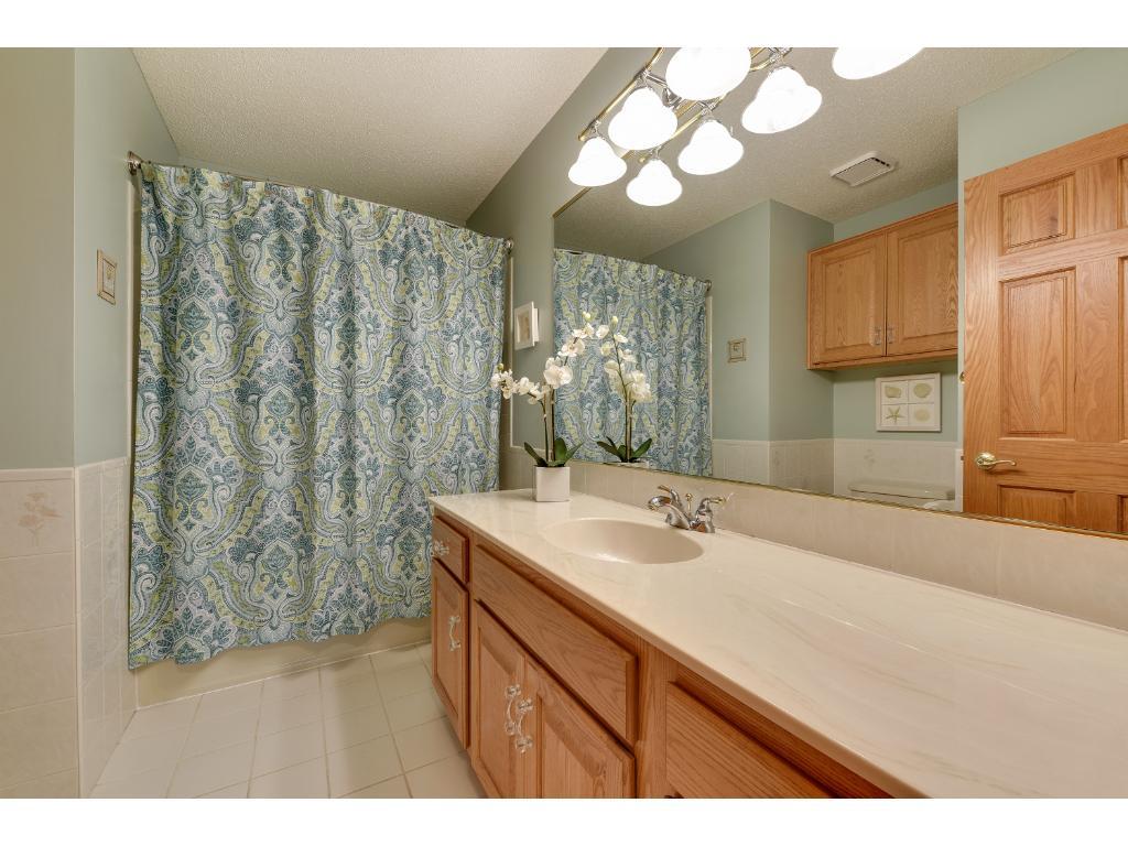 6618 Cherokee Trail West Eden Prairie, MN 55344 - Photo 18 of 22 Gallery Image 18