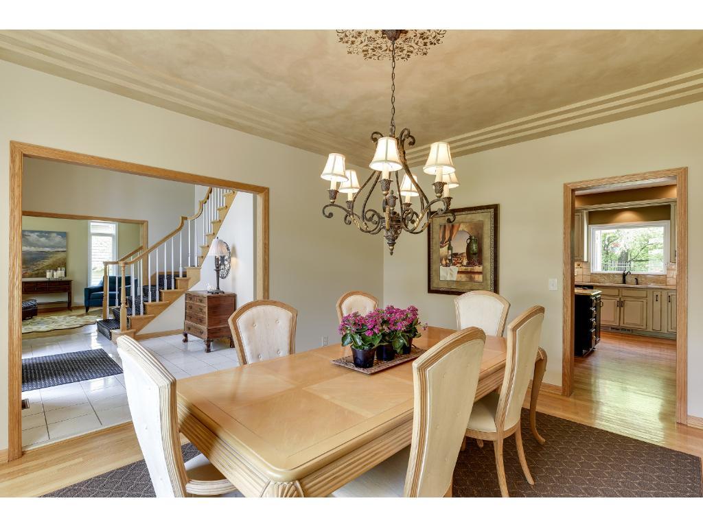 6618 Cherokee Trail West Eden Prairie, MN 55344 - Photo 9 of 22 Gallery Image 9