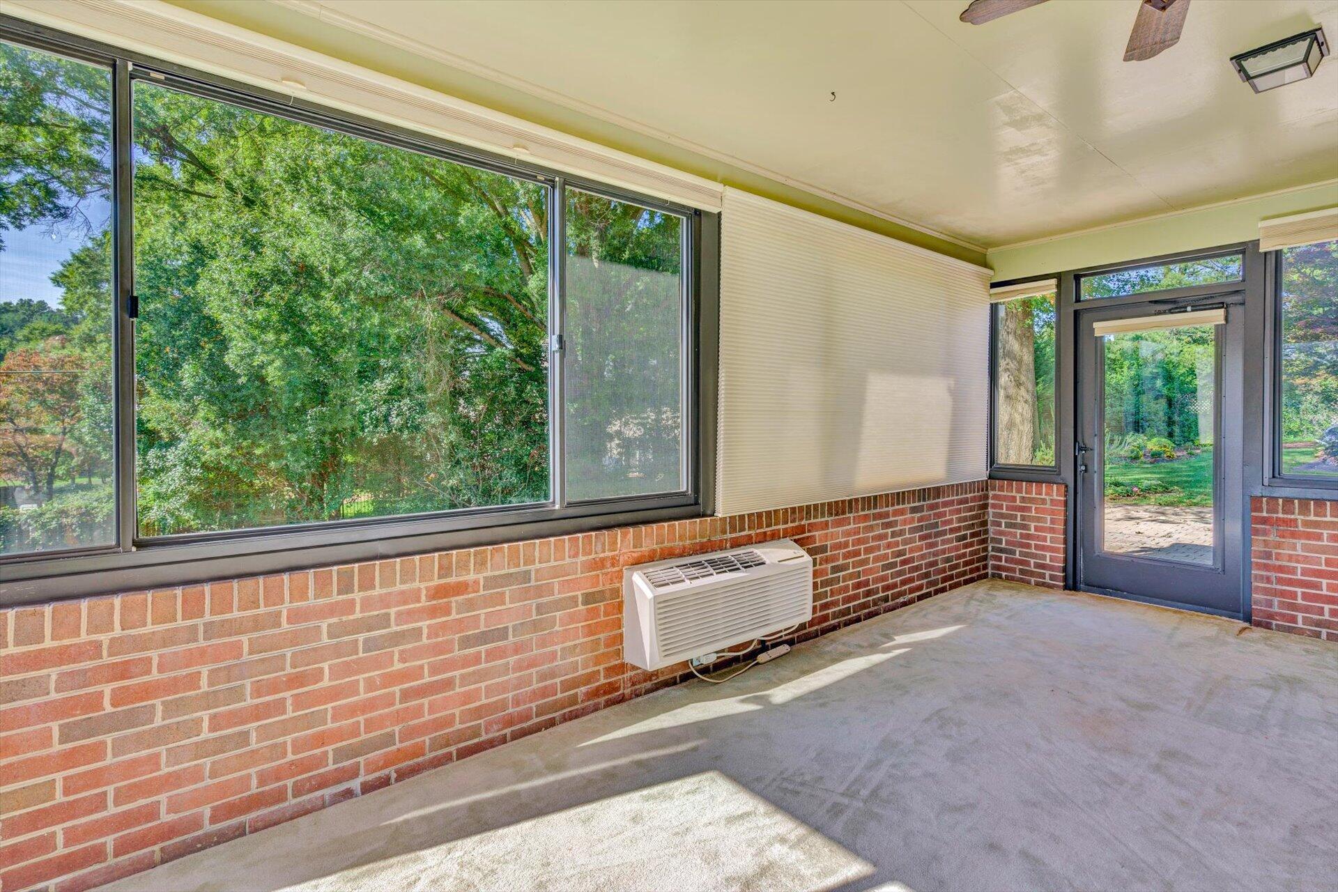 5521 McVitty Road Roanoke, VA 24018 - Photo 20 of 49 20-100120210015
