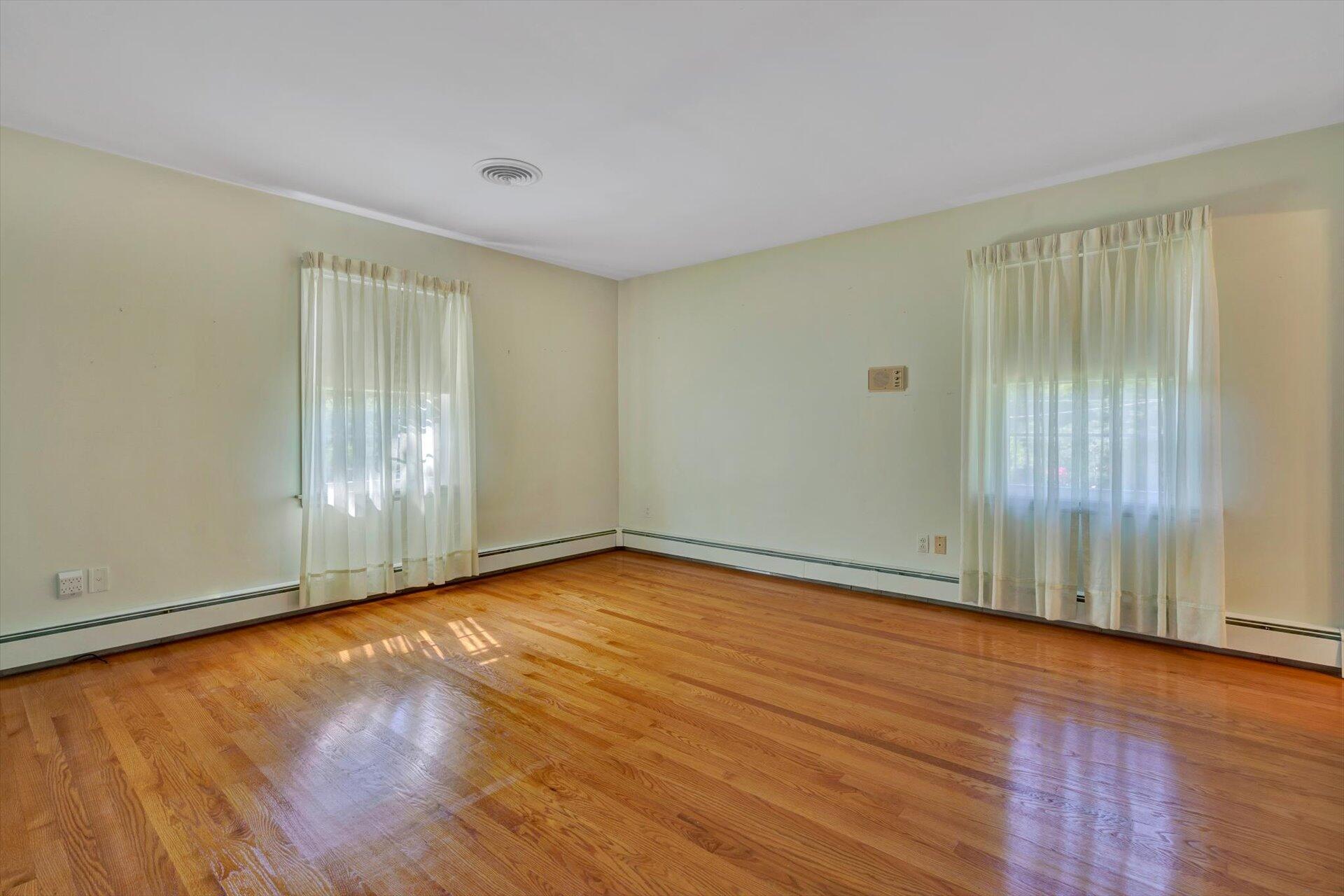 5521 McVitty Road Roanoke, VA 24018 - Photo 24 of 49 24-100120210019