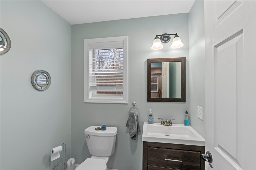 660 Lake Road Tiverton, RI 02878 - Photo 41 of 50