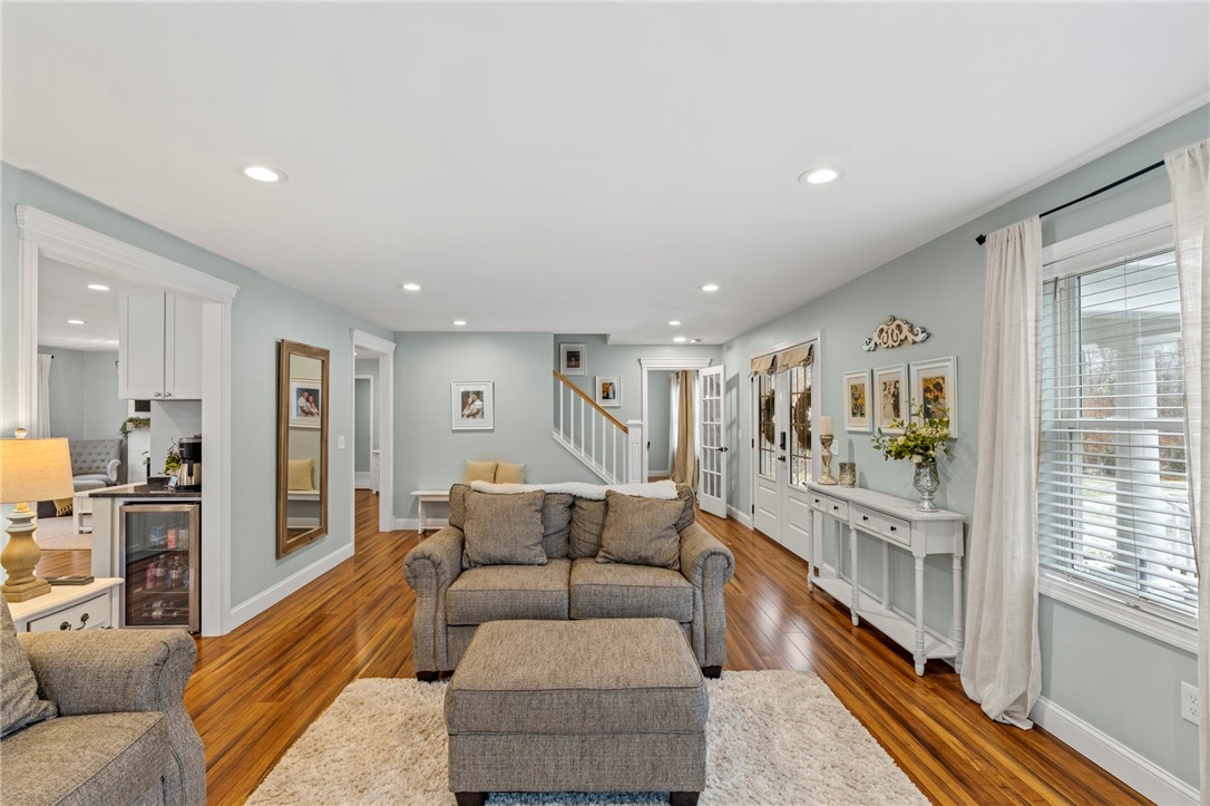 660 Lake Road Tiverton, RI 02878 - Photo 8 of 50