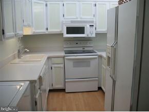 42 Pilot Point, Unit 42 Lewes, DE 19958 - Photo 4 of 12 Gallery Image 4