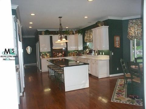 1541 Scenic Rochester, MI 48306 - Photo 3 of 9 840940-2.JPG