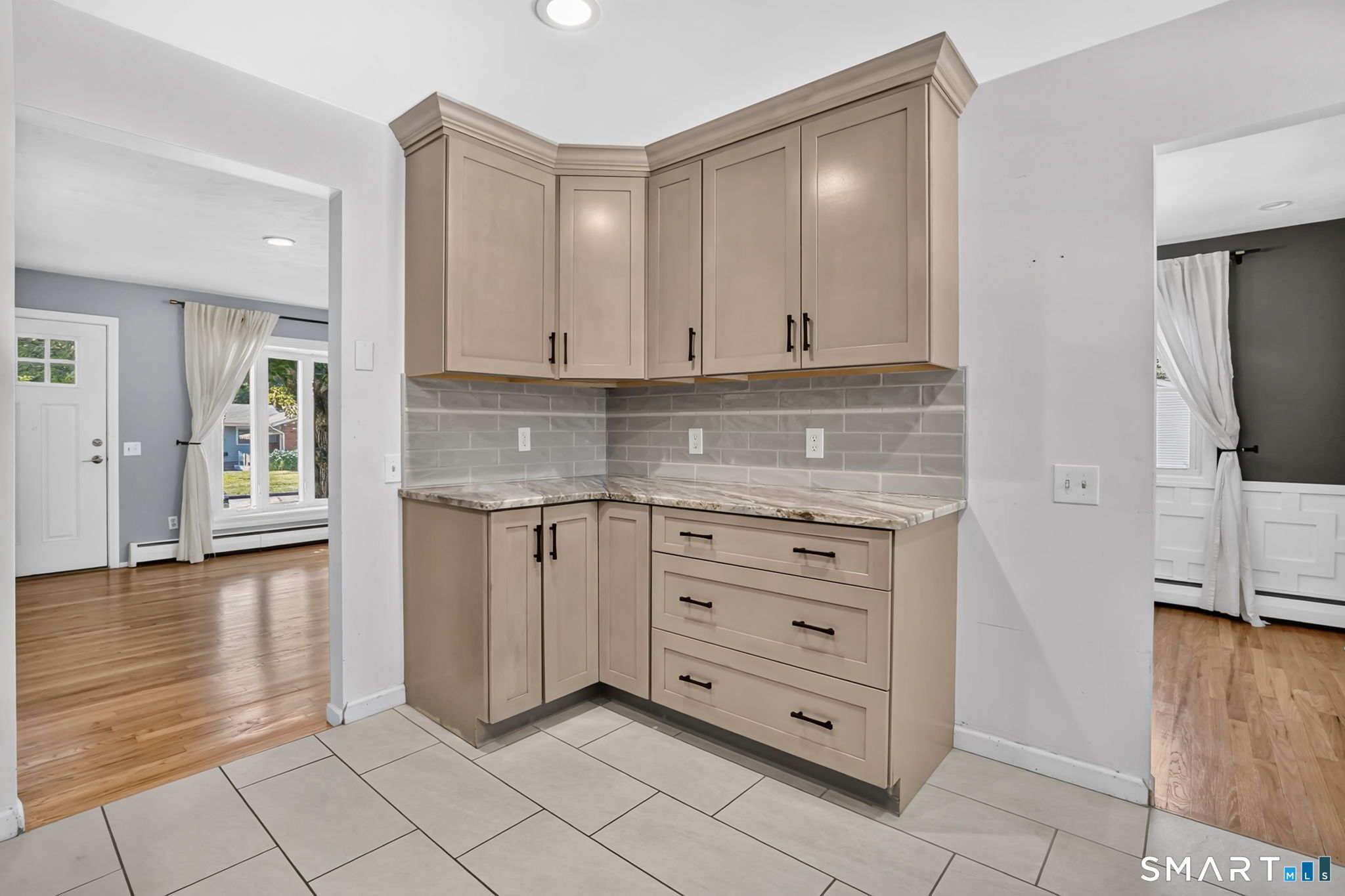 12 Webster Road Enfield, CT 06082 - Photo 14 of 38