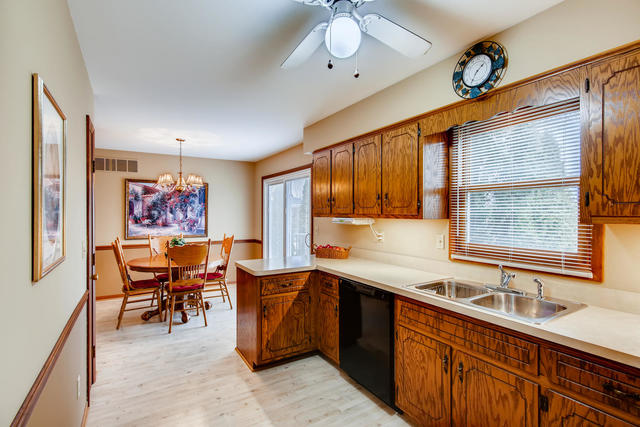 904 South Cooper Road New Lenox, IL 60451 - Photo 9 of 27