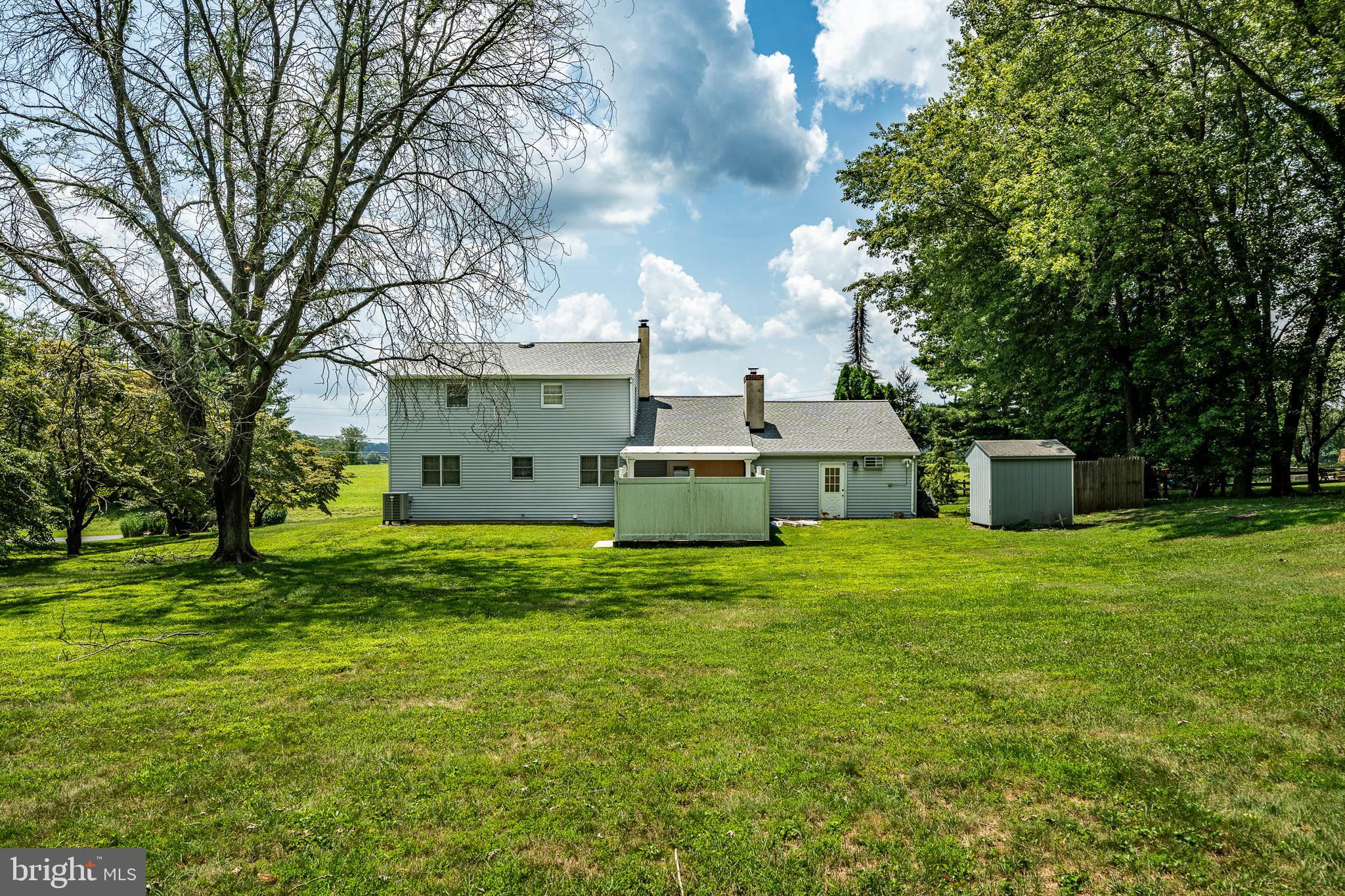 31 Lakeview Road Downingtown, PA 19335 - Photo 4 of 17 Gallery Image 4