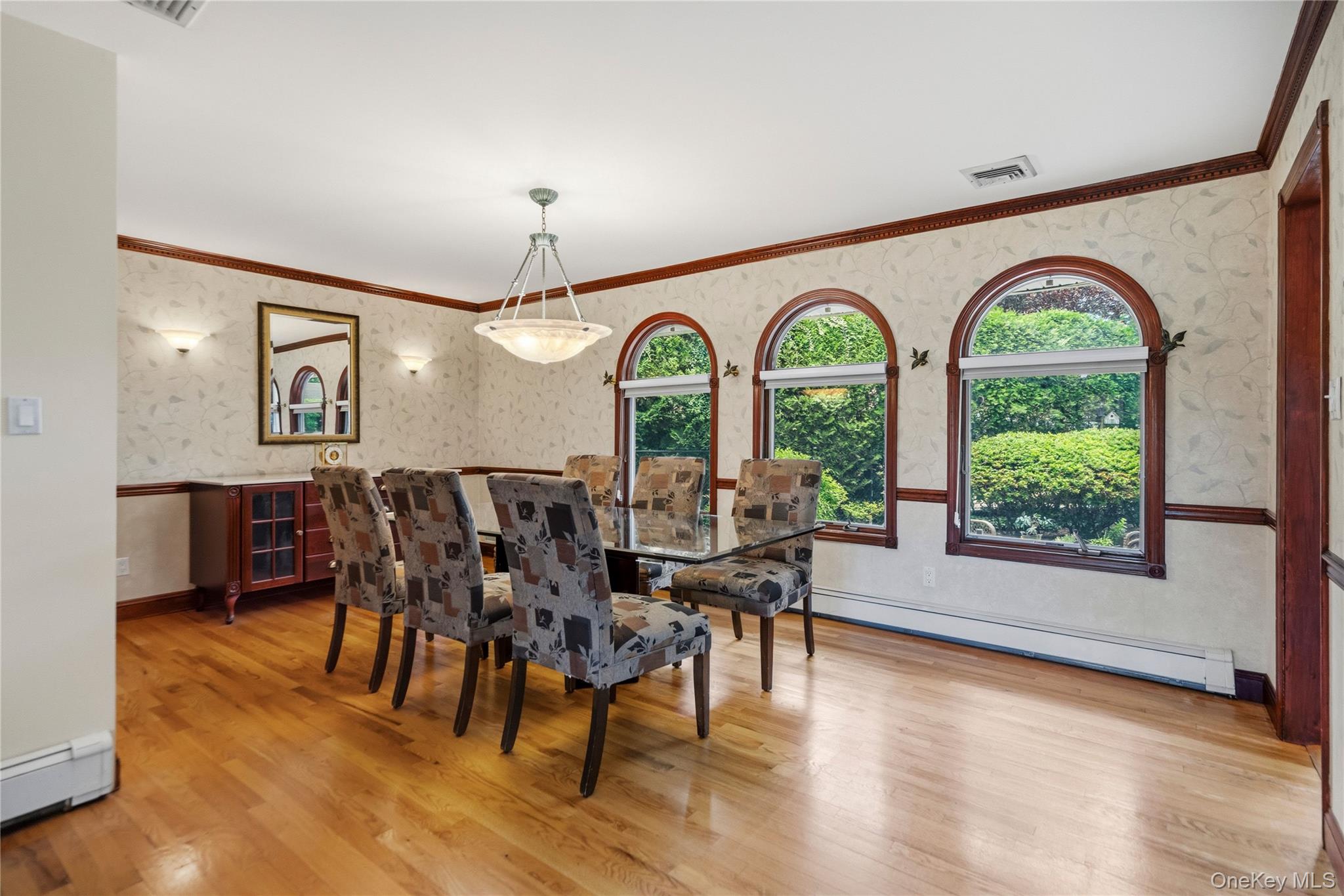 565 Mohawk Road West West Hempstead, NY 11552 - Photo 10 of 48