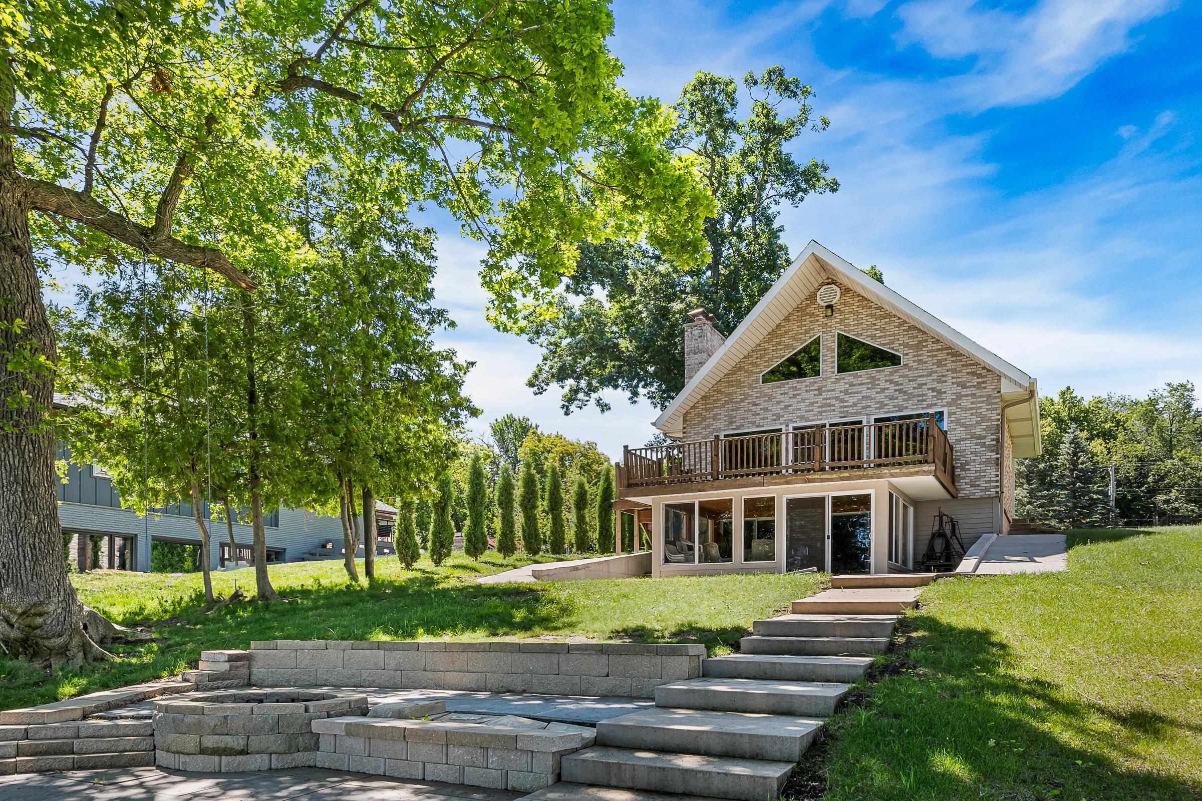 W1188 Spring Grove Road Ripon, WI 54971 - Photo 2 of 63