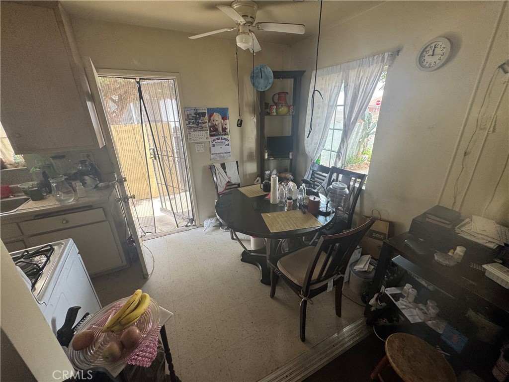 201 South Bluff Road Montebello, CA 90640 - Photo 13 of 15 1 bed eating area