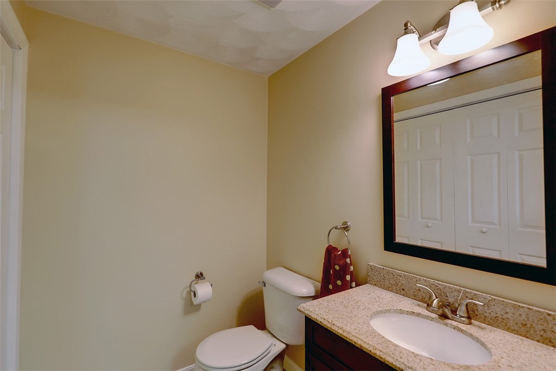 18 Windsong Road Cumberland, RI 02864 - Photo 34 of 40