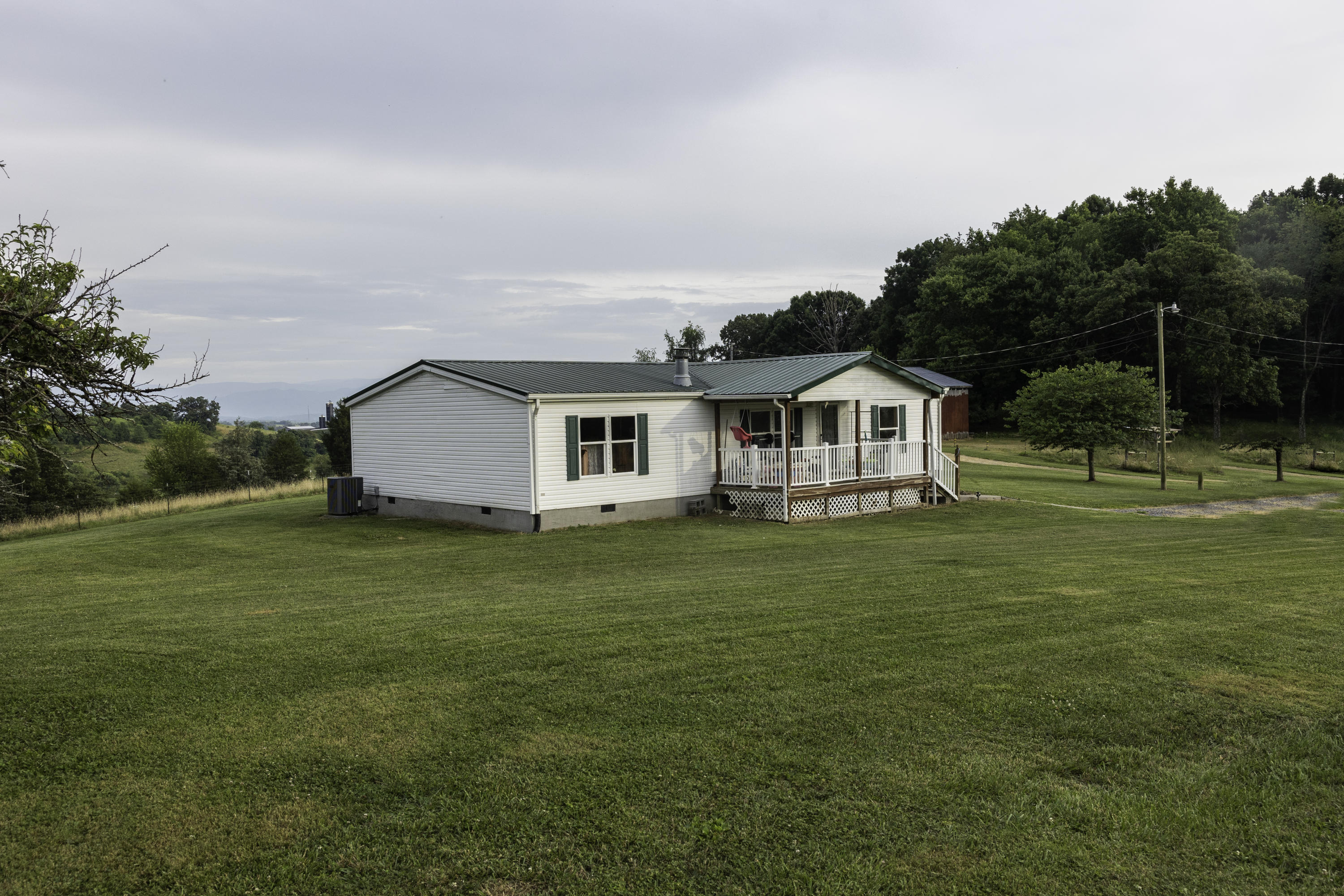614 Martin Road Limestone, TN 37681 - Photo 2 of 39 EK3A8116