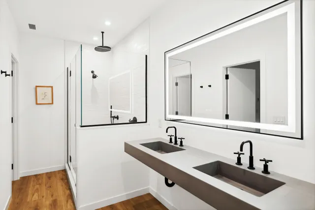 $27,500 | 17 Fenmarsh Road, East Hampton, NY 11937