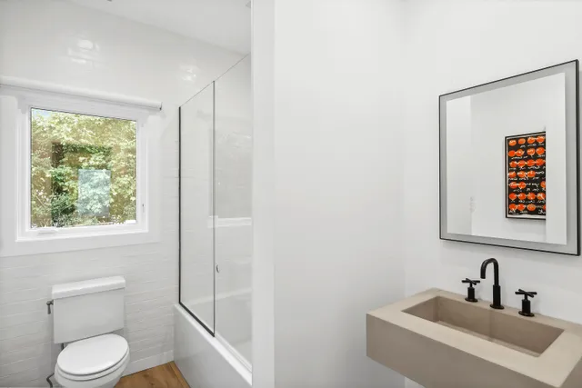 $27,500 | 17 Fenmarsh Road, East Hampton, NY 11937