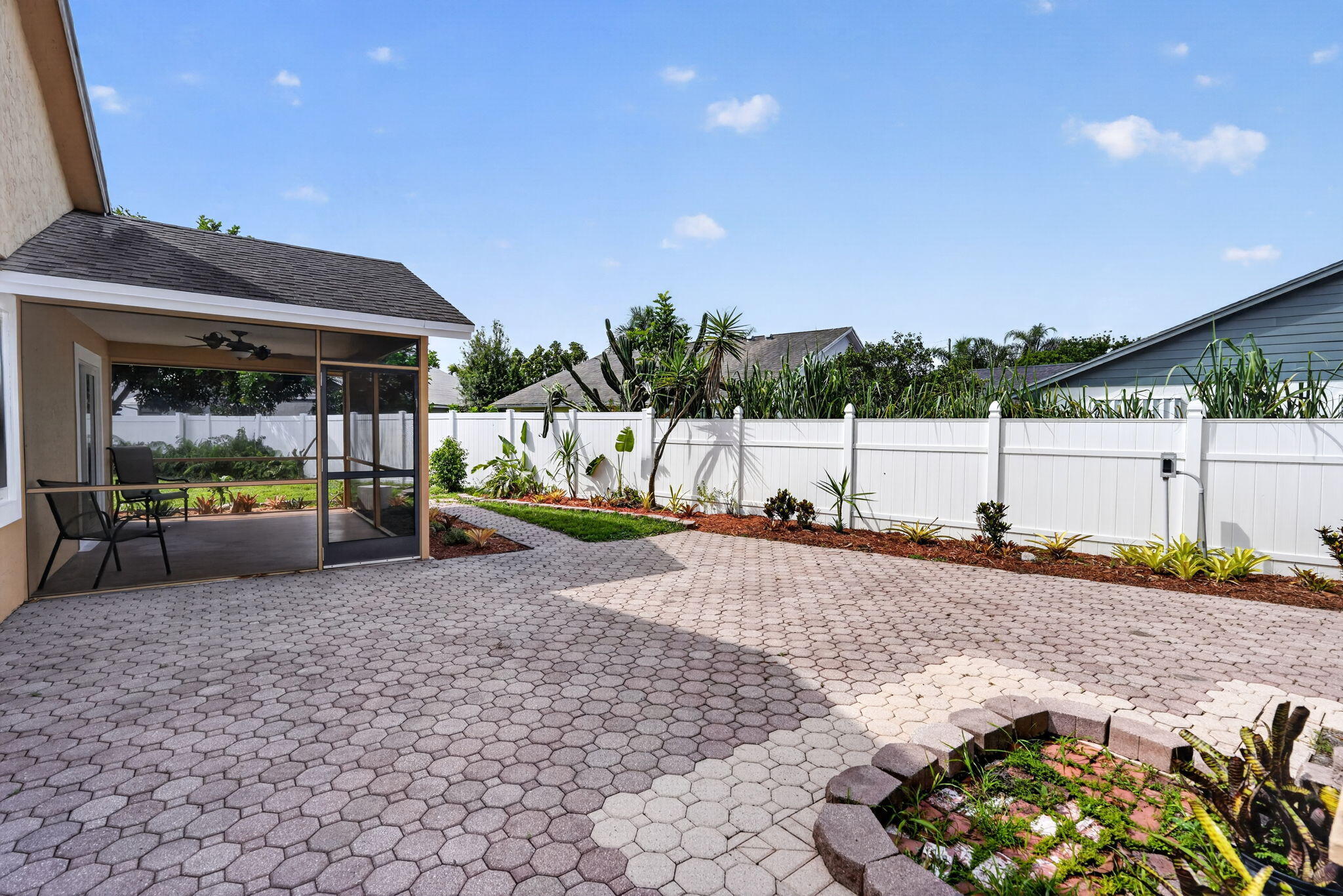 166 Raintree Trail Jupiter, FL 33458 - Photo 15 of 41 Back Exterior