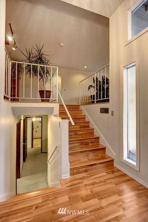 2616 Northeast 19th Street Renton, WA 98056 - Photo 3 of 18