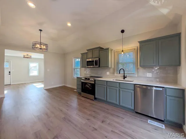 $179,900 | 211 North 9th Street, Festus, MO 63028