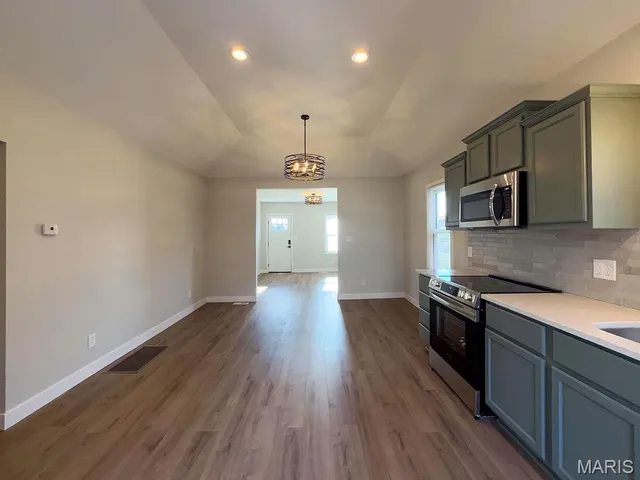 $179,900 | 211 North 9th Street, Festus, MO 63028