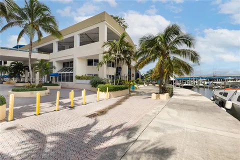 $395,000 | 7601 East Treasure Drive, Unit 2001, North Bay Village, FL 33141