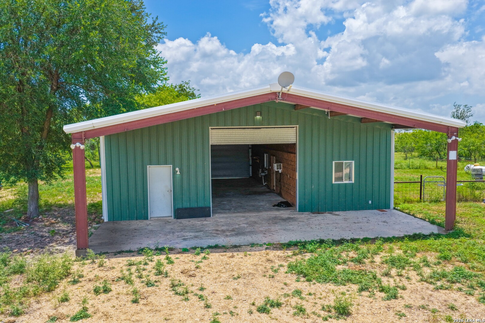 2249 Long Road Lockhart, TX 78644 - Photo 6 of 32