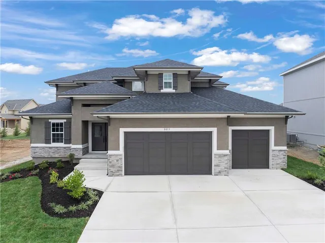 $787,950 | 8013 Round Prairie Street, Shawnee, KS 66218