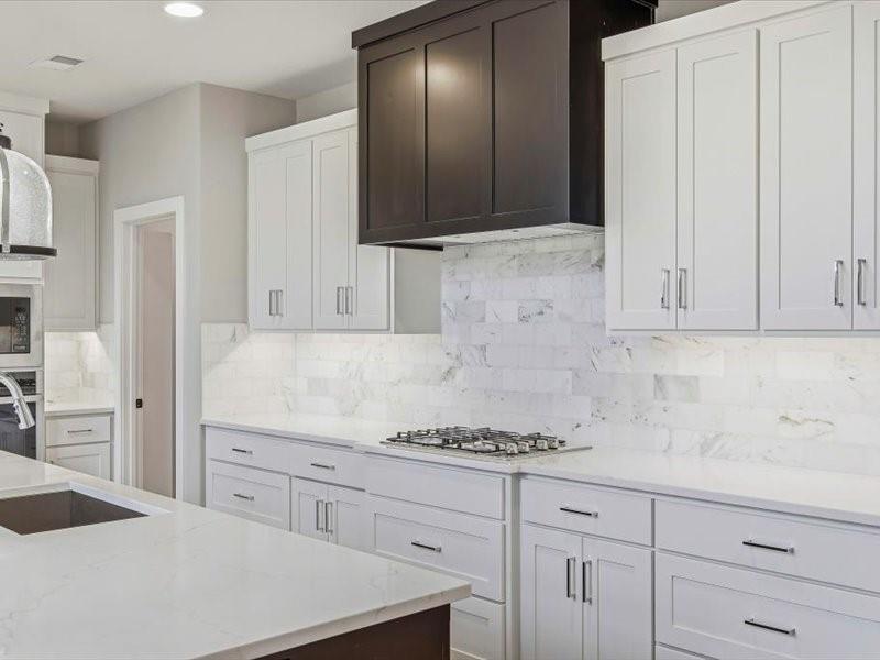 8013 Round Prairie Street Shawnee, KS 66218 - Photo 15 of 65