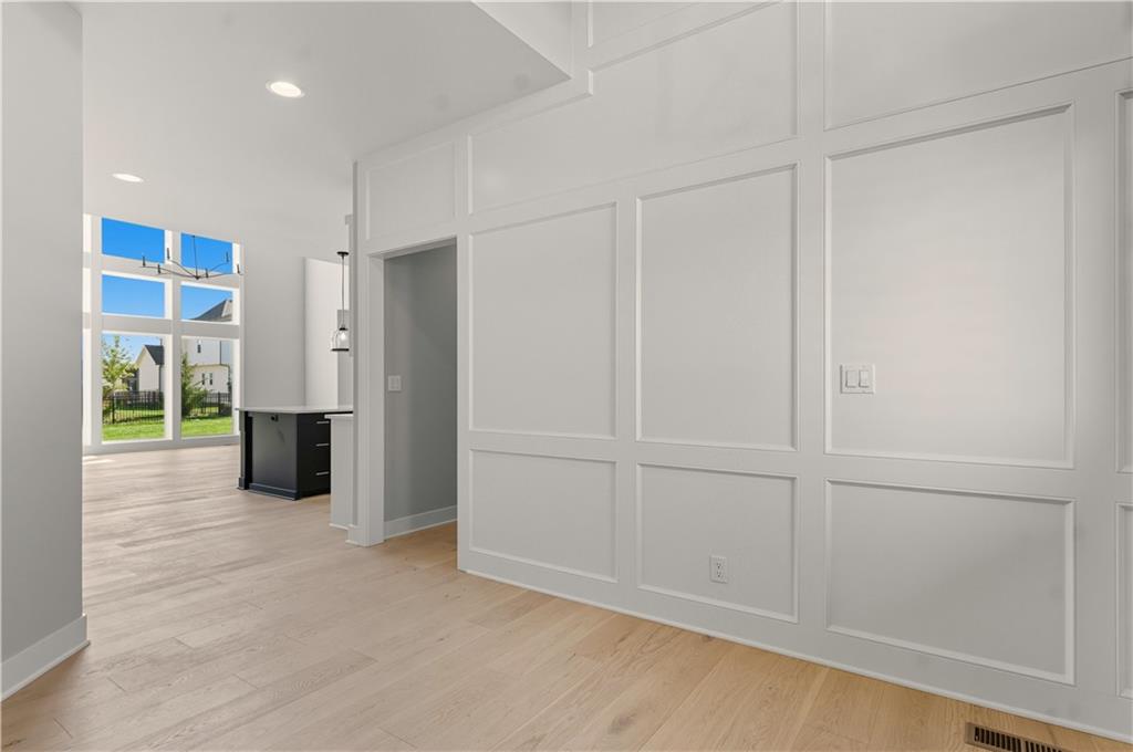 8013 Round Prairie Street Shawnee, KS 66218 - Photo 7 of 65