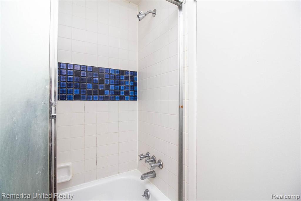 30200 Southfield Road, Unit 104 Southfield, MI 48076 - Photo 22 of 25