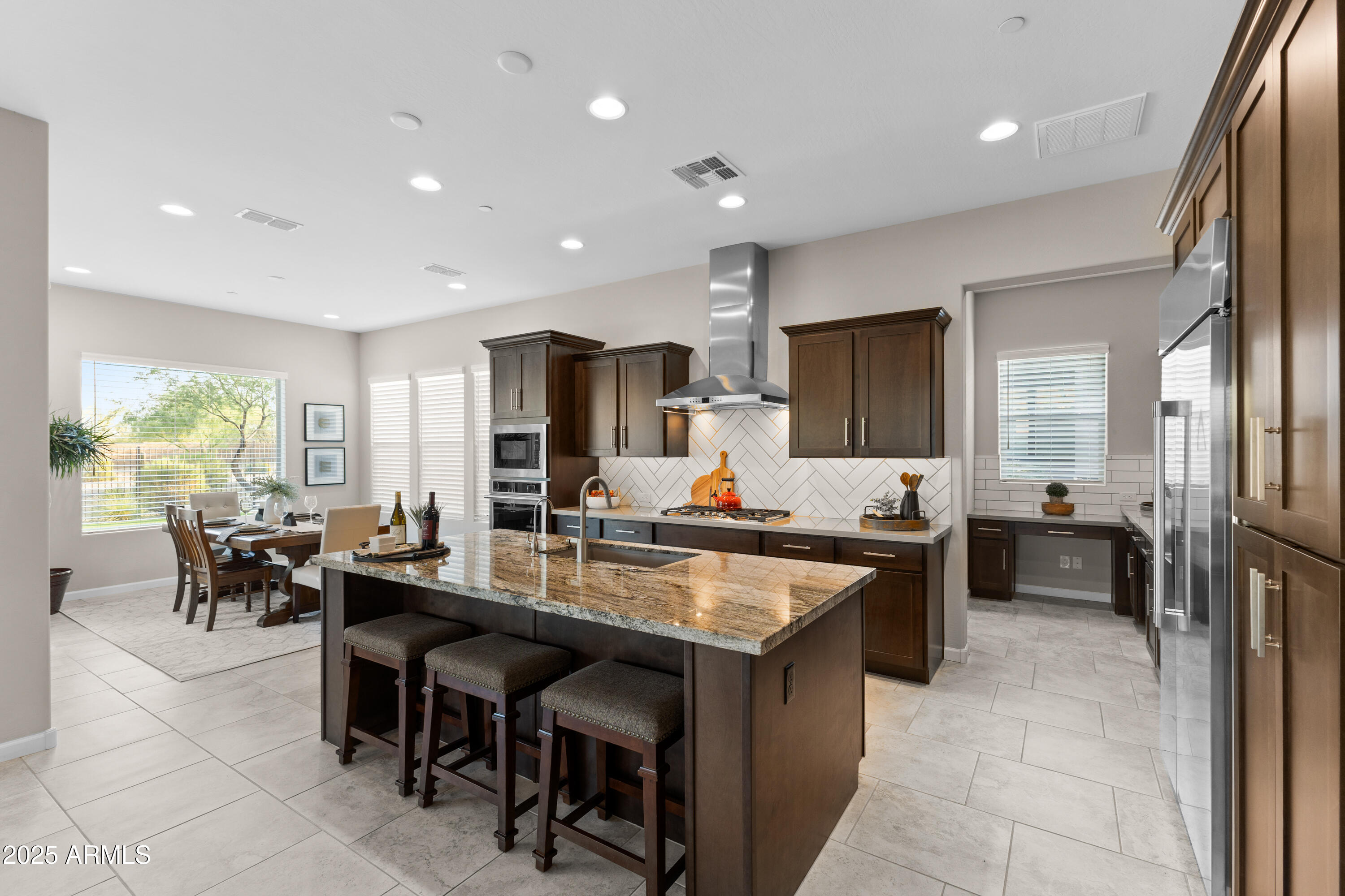 17621 Blaze Lane Rio Verde, AZ 85263 - Photo 9 of 57 a kitchen with lots of counter top space