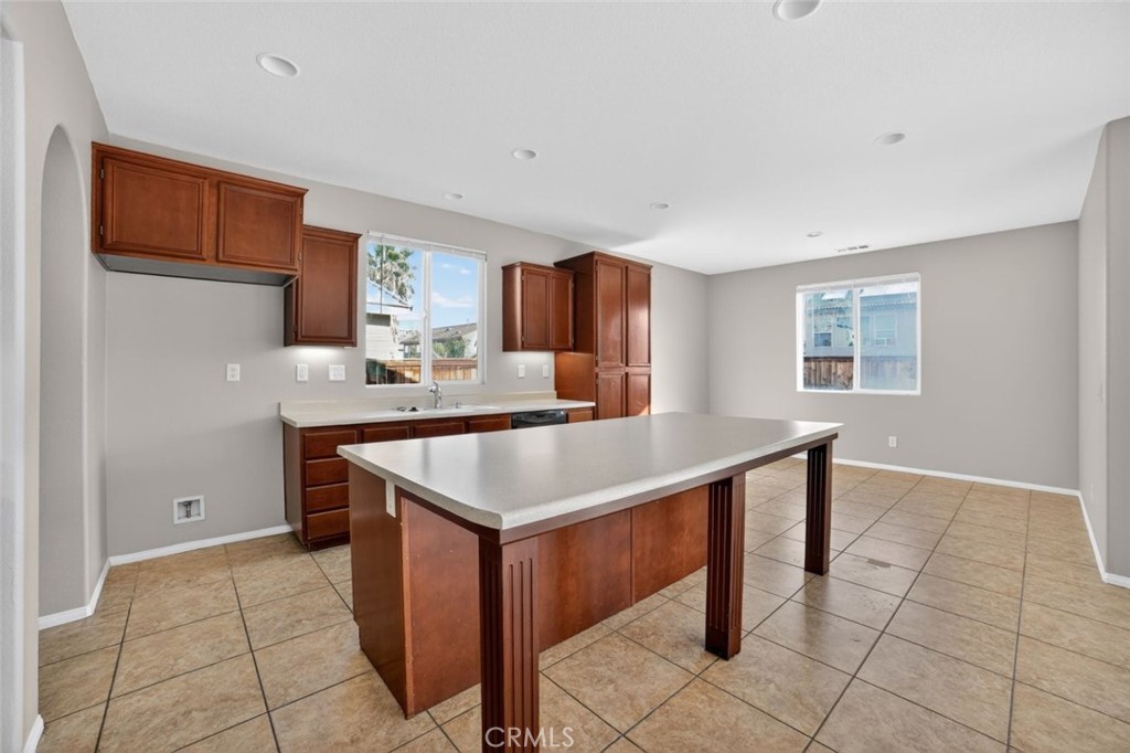 15177 Brucite Road Victorville, CA 92394 - Photo 5 of 37