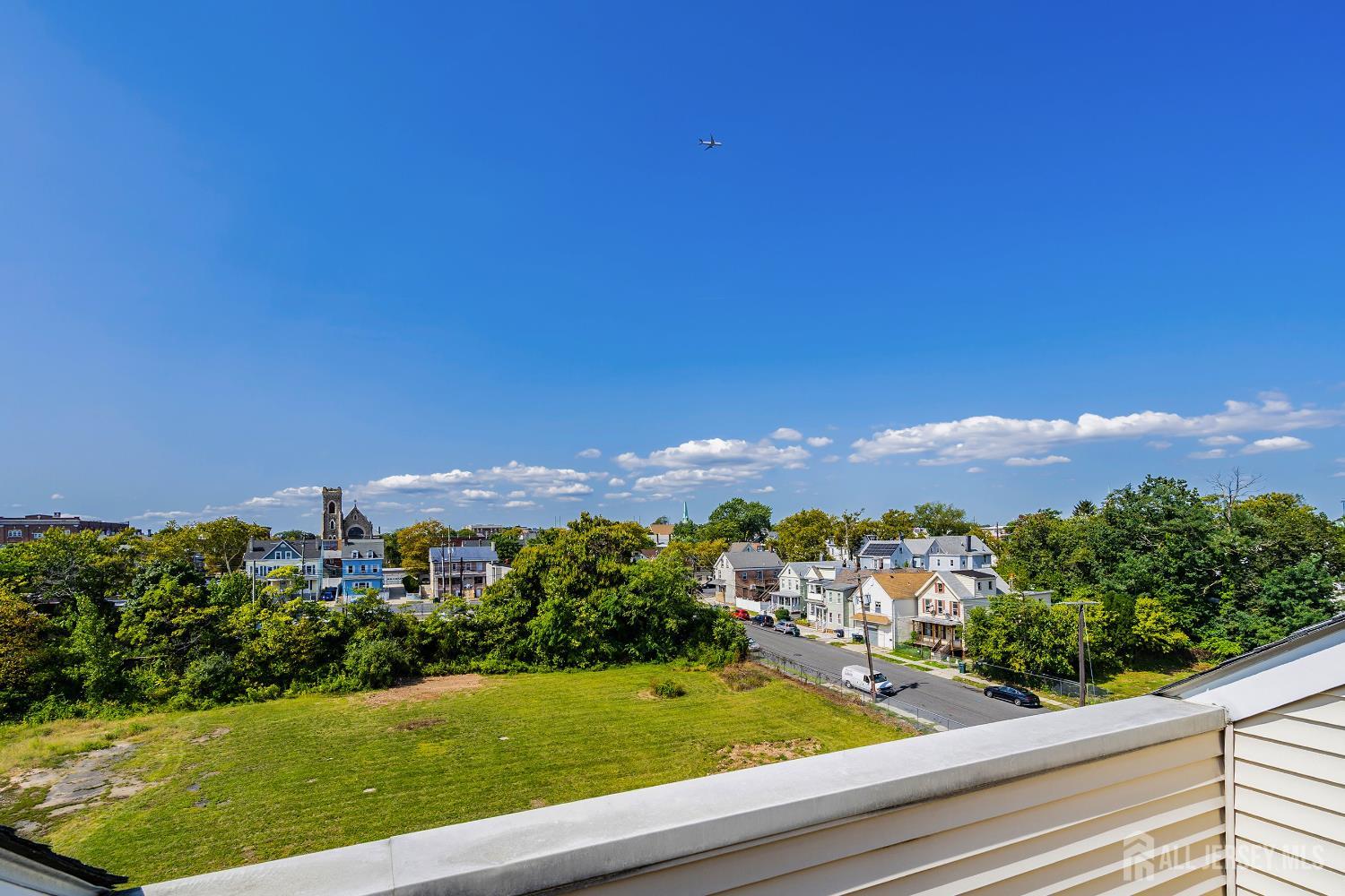 368 Rector Street, Unit 521 Perth Amboy, NJ 08861 - Photo 27 of 41 a view of a city from a terrace view