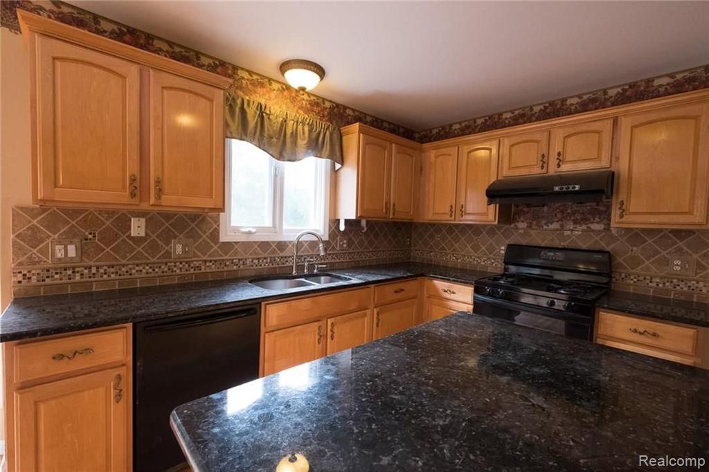 2013 Baron Rochester Hills, MI 48307 - Photo 10 of 21
