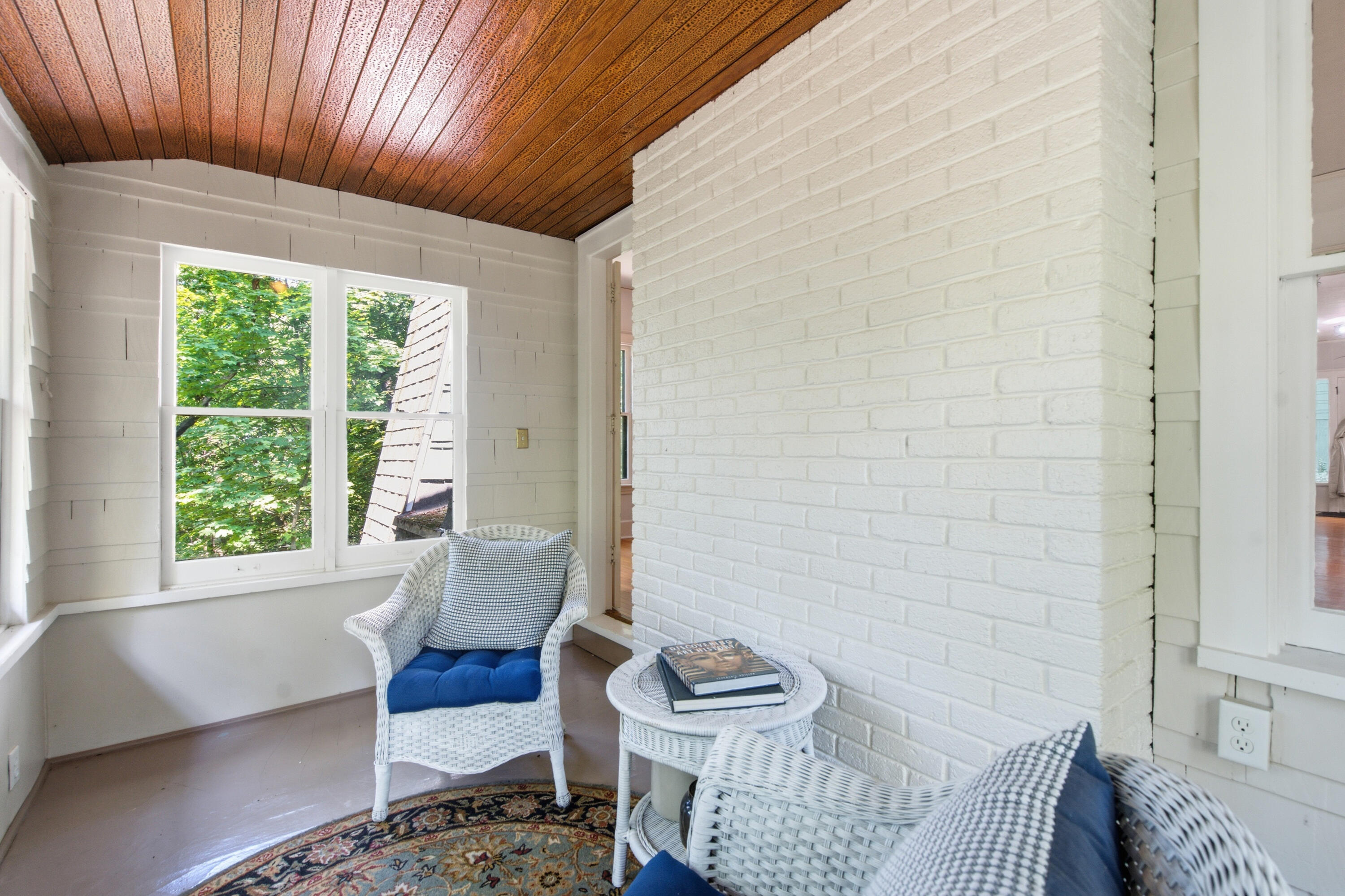 2125 Ridge Road Kalamazoo, MI 49008 - Photo 13 of 46 DSC06314