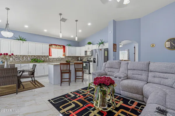 $342,900 | 7360 Phil Hansen Drive, Canutillo, TX 79835