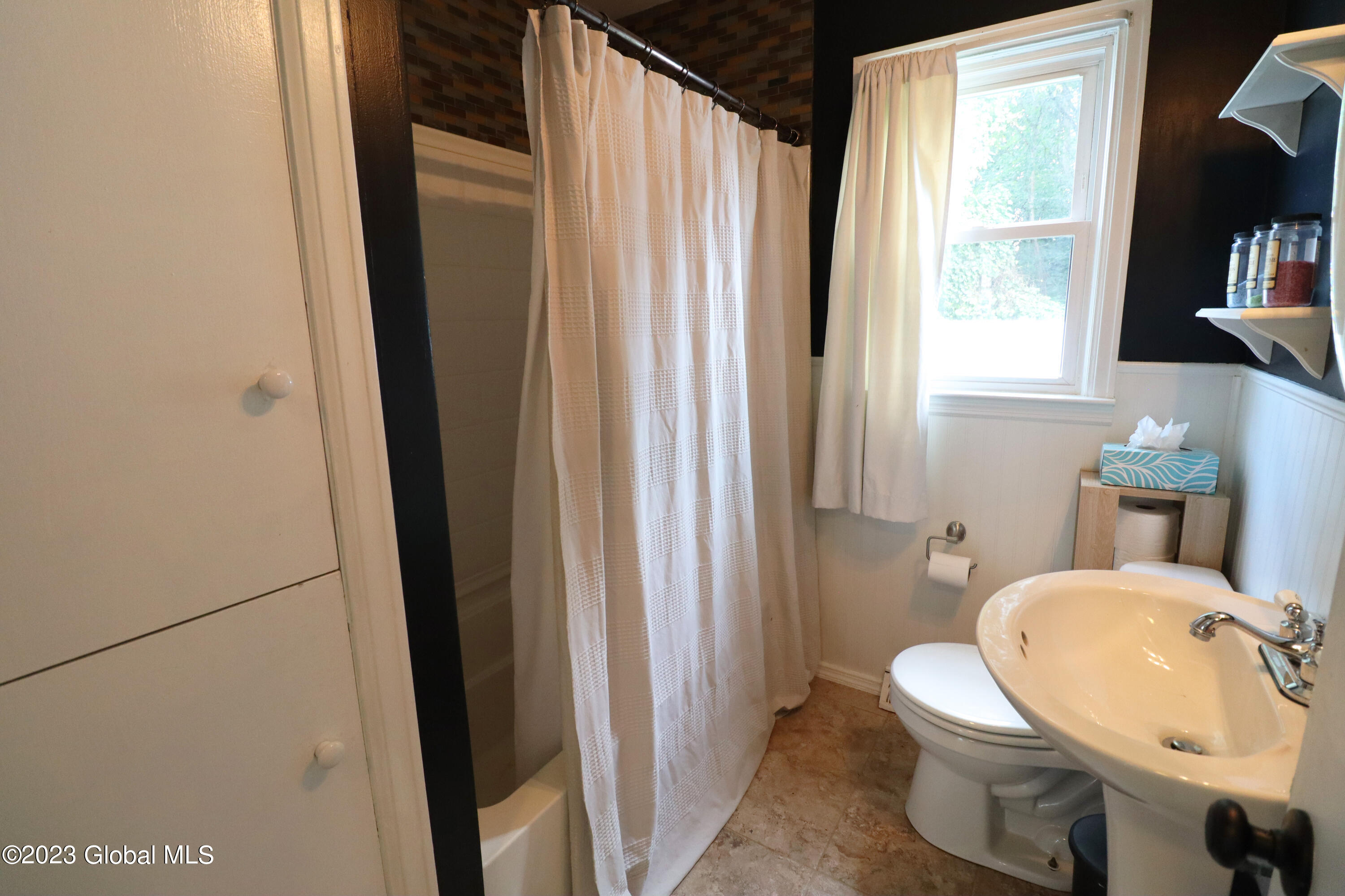 66 Cordell Road Colonie, NY 12304 - Photo 13 of 16 IMG_1736